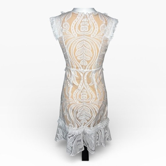 Elegant White Lace Dress Size XS - Picture 3 of 9